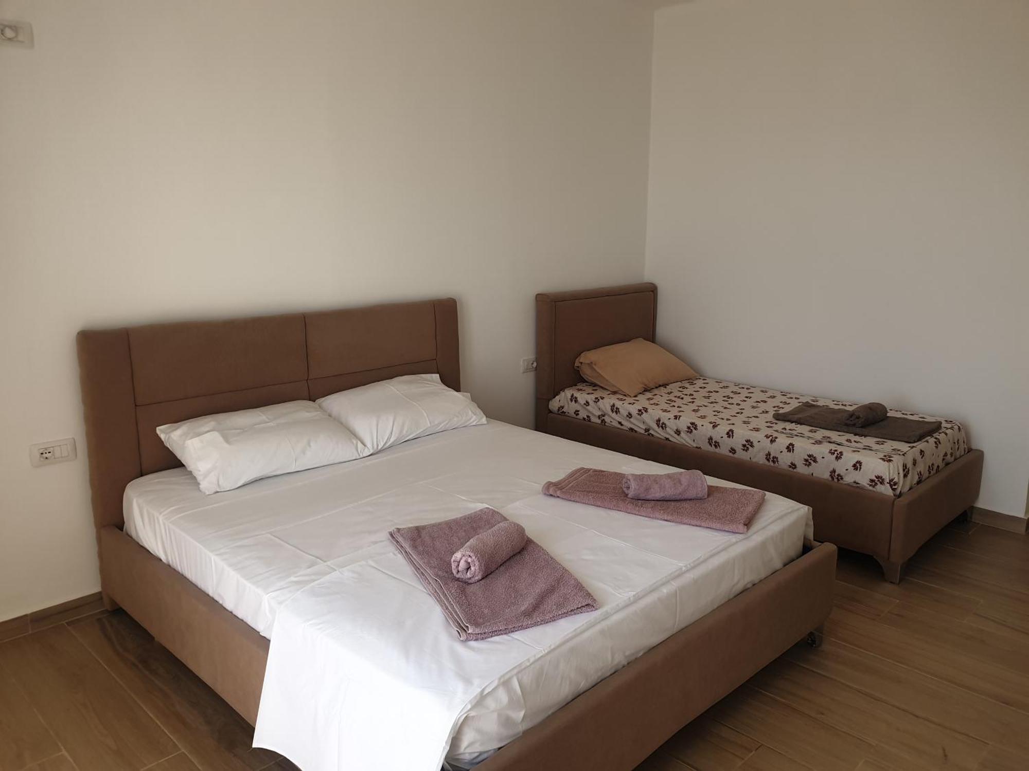 Rooms By George เดอร์มี ภายนอก รูปภาพ