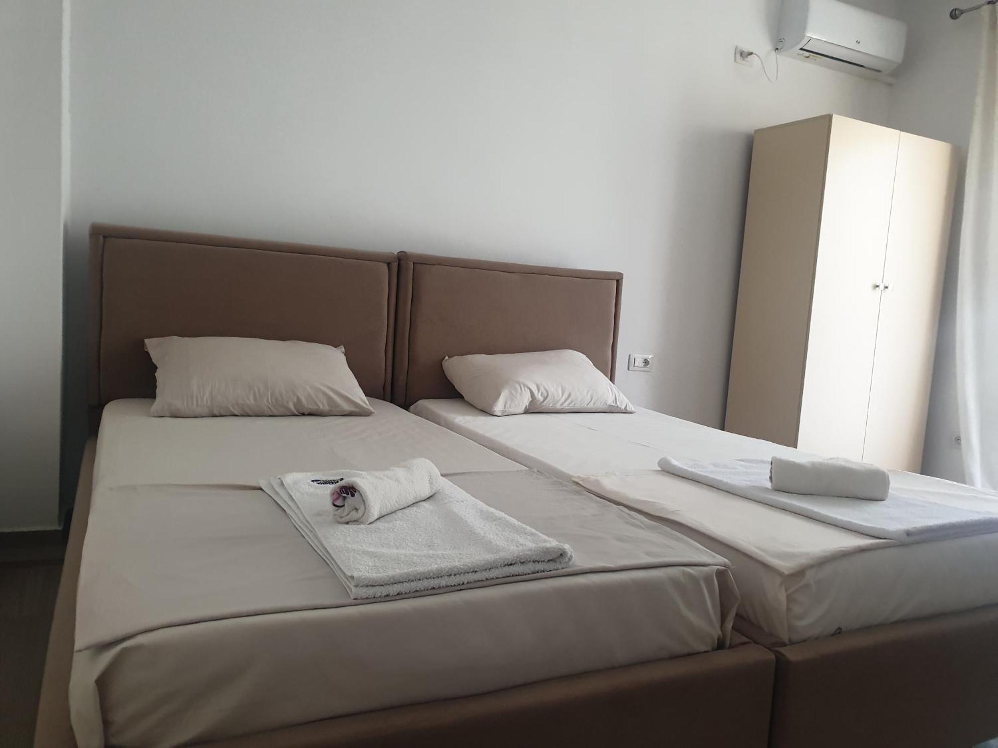 Rooms By George เดอร์มี ภายนอก รูปภาพ